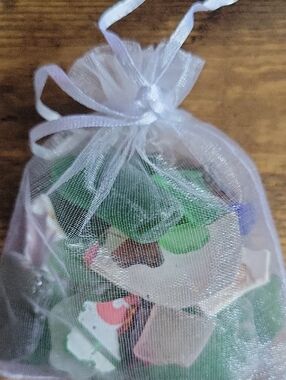 Assorted Decorative Resin Sea Glass Pieces in White Organza Bag